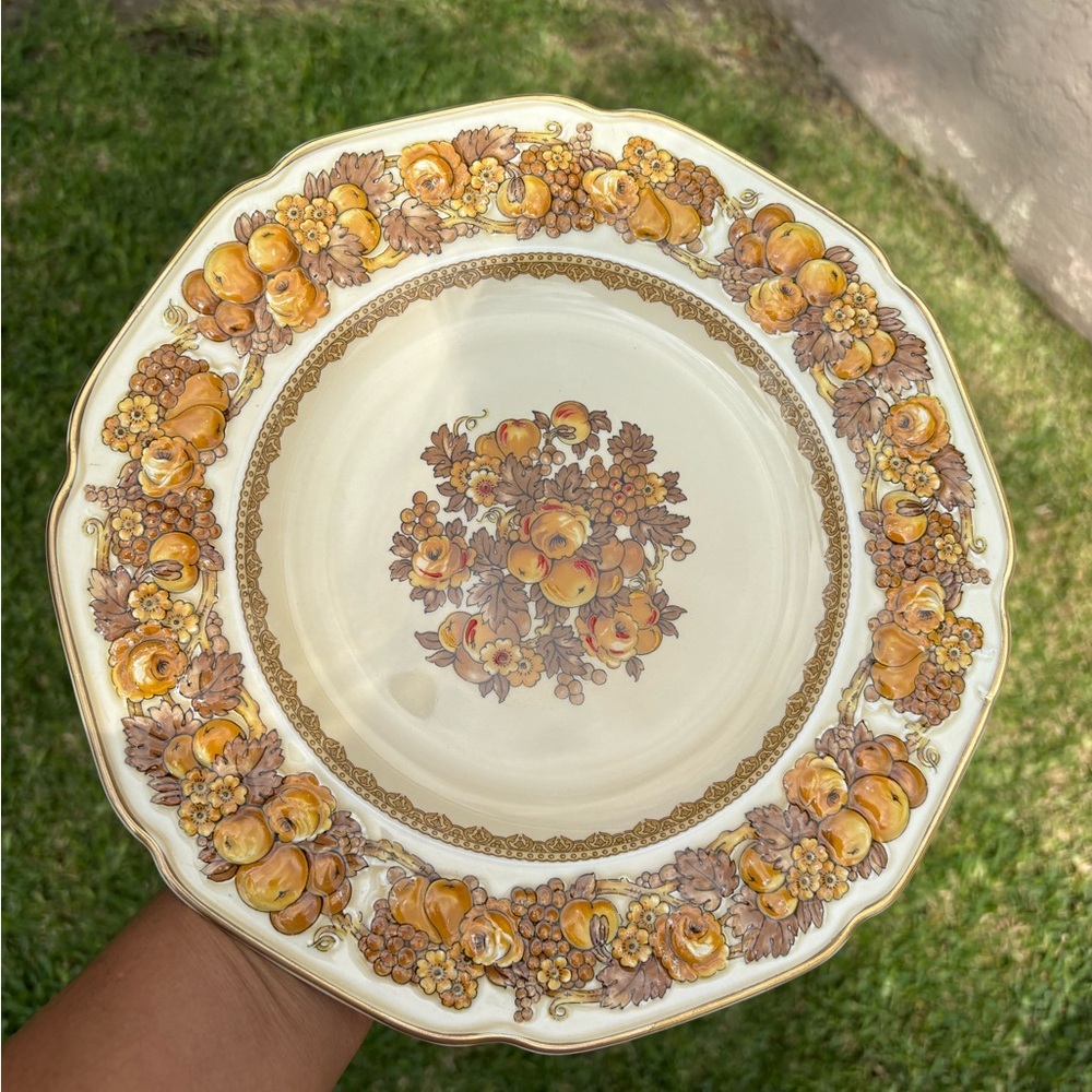 Crown Ducal Florentine England 1954 Embossed 10 1/4” Dinner Plate VHTF - Picture 9 of 9